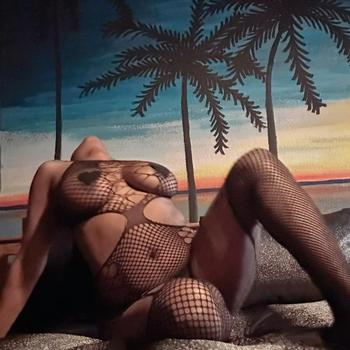 Amaya , 26 Mixed female escort, Elko